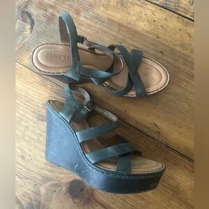 Born Dark Green Wedge Sandals Size 9
